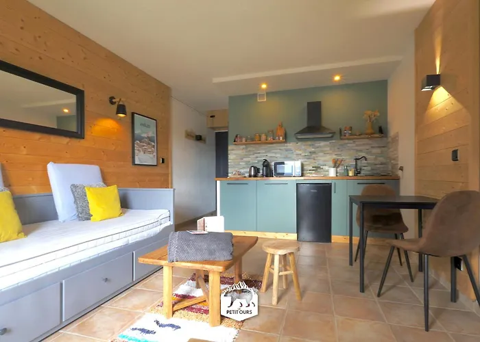 Le Petit Ours & Le Petit Cerf - Vue & Montagnes Les Angles (Pyrenees-Orientales)